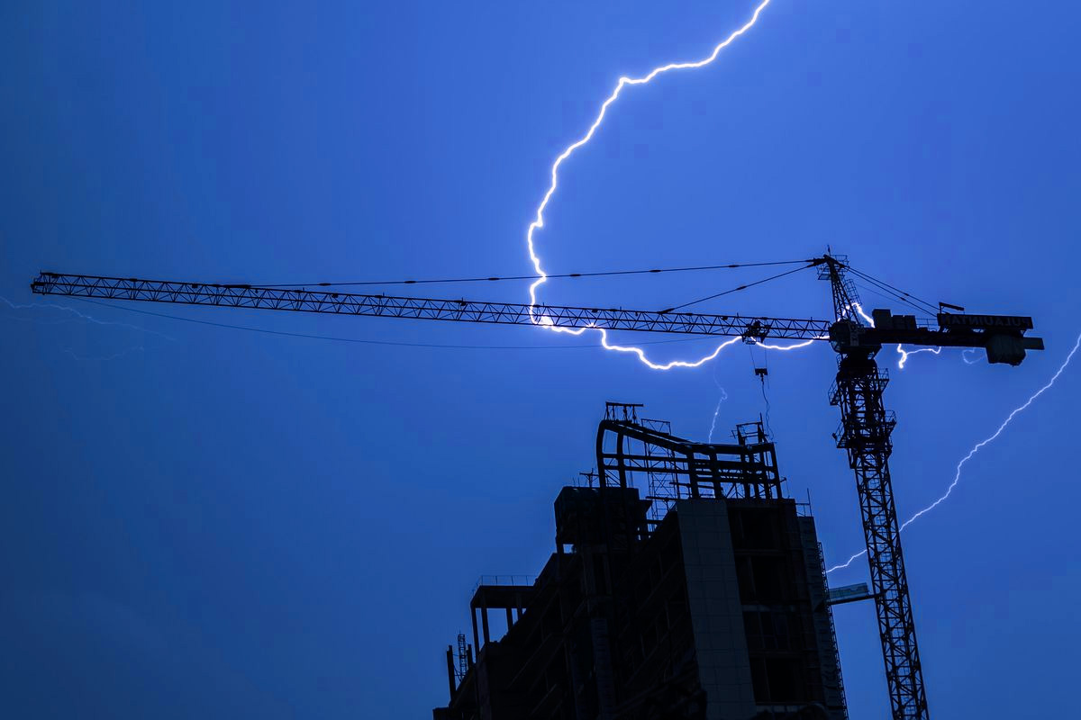 Заземлення будівельних риштувань