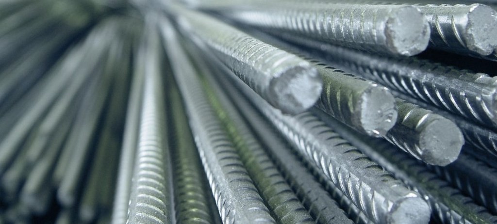 Особливості металевої арматури