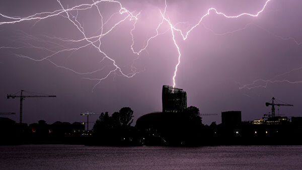 Будівельні риштування-заземлення