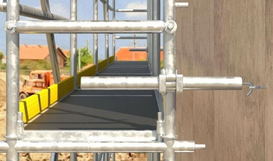 Кріплення риштування до стіни будівлі