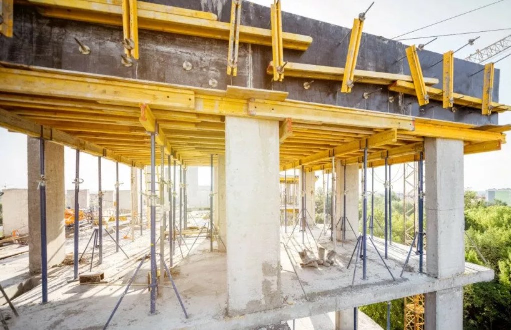 Як розрахувати необхідну кількість опалубки перекриття?