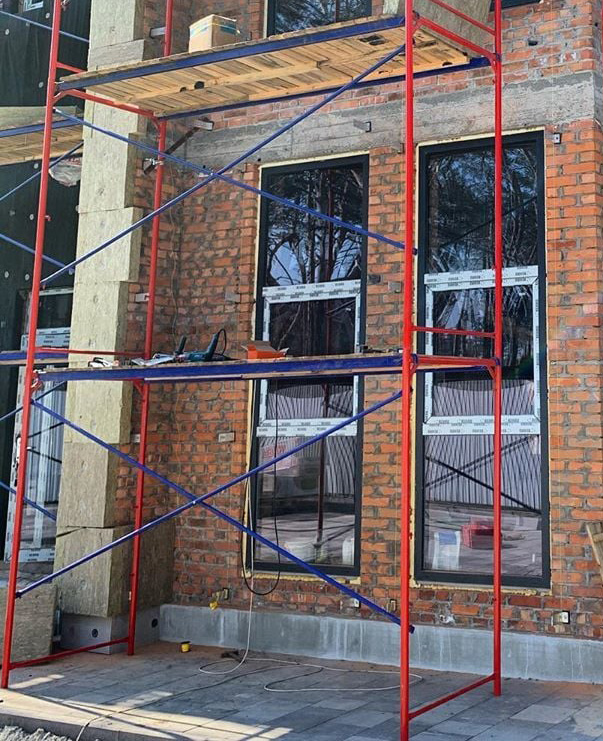 Чому важливо мати міцну основу під час монтажу риштувань